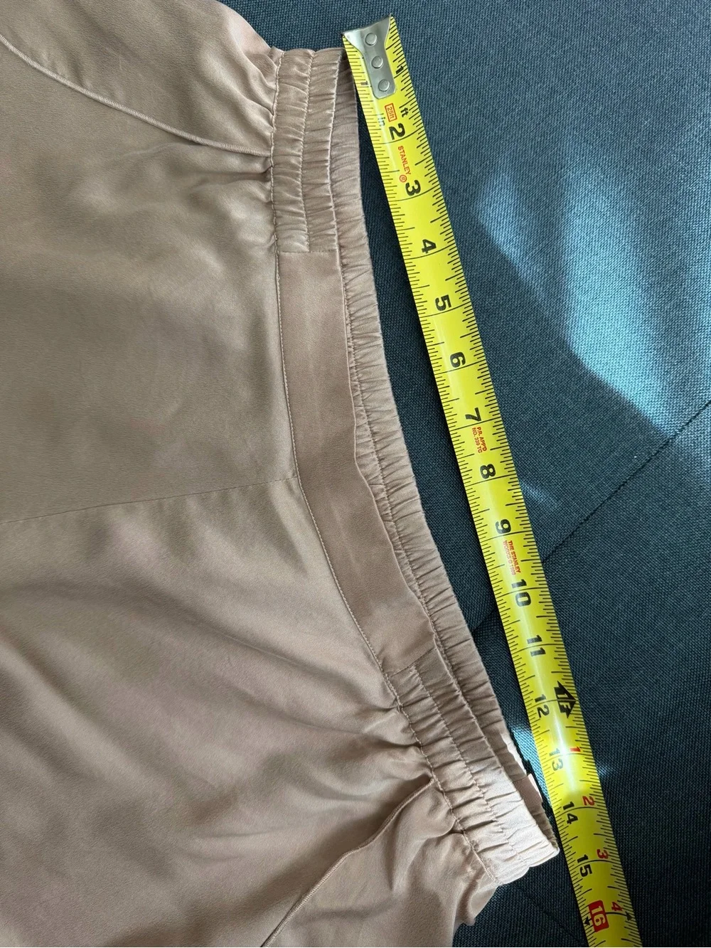 Lunya Washable Silk Tulip Lounge Sleep Shorts Dusty Pink Size M - Picture 5 of 9